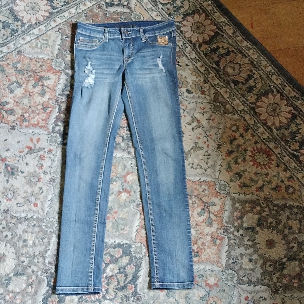 Girls vigoss denim skinny jeans size 12 with kitten in front pocket